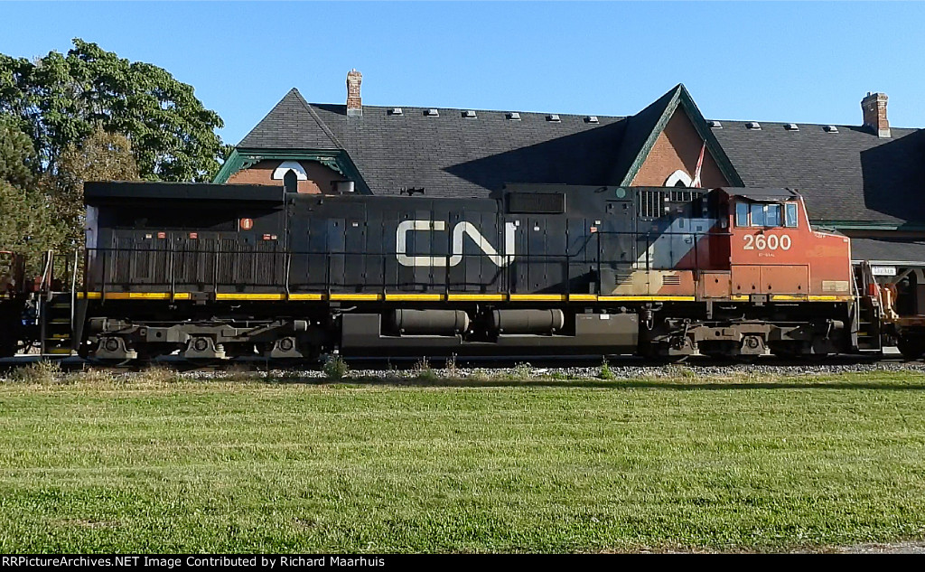 CN 2600